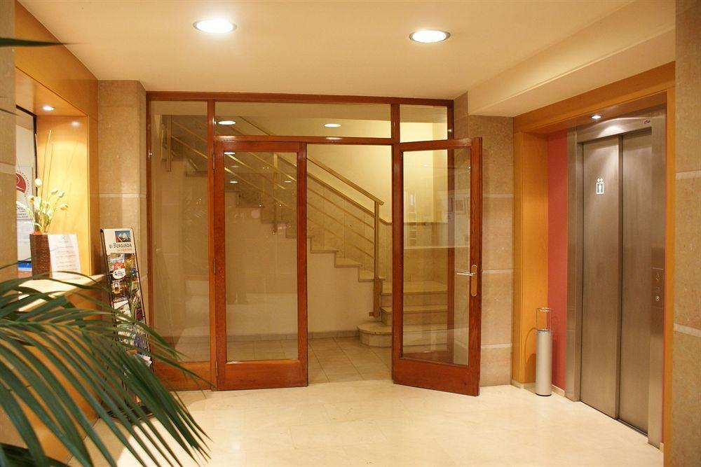 Hotel Estel Берга Екстериор снимка